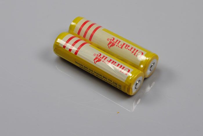 UltraFire BRC 18650 High-Capacity Rechargeable Li-ion Battery Pair for Flashlights and Cameras 3600mAh