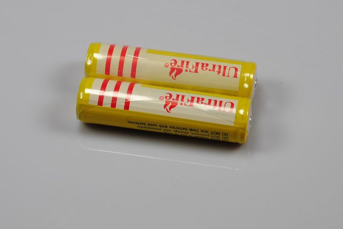 UltraFire BRC 18650 High-Capacity Rechargeable Li-ion Battery Pair for Flashlights and Cameras 3600mAh